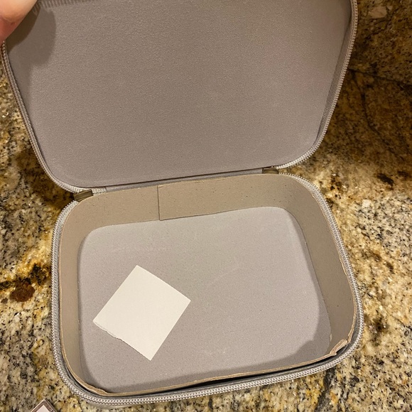 Neiman Marcus Beauty Bundle - Picture 4 of 5